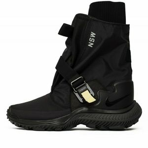 Nike Women's Gaiter Boot